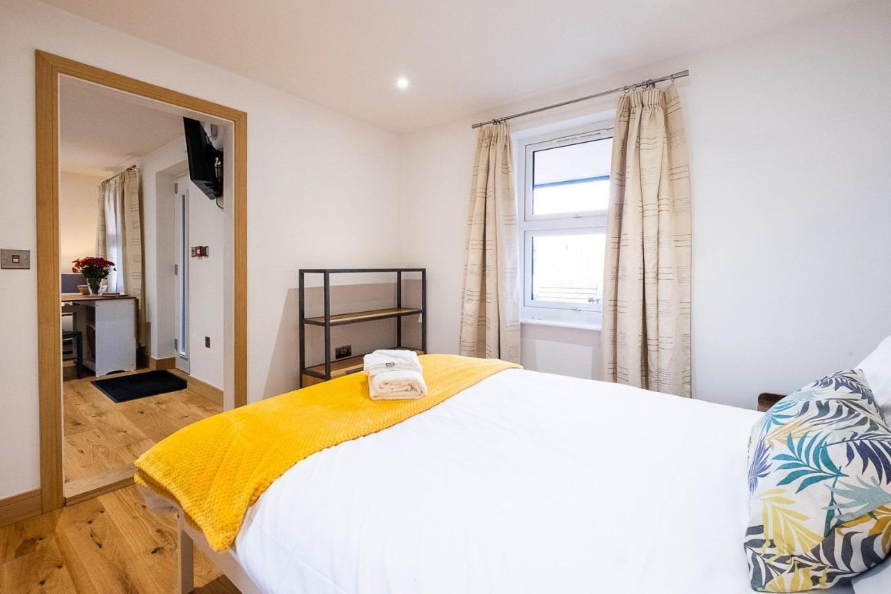Three Tuns Apartments - Sycamore Pettistree Екстериор снимка